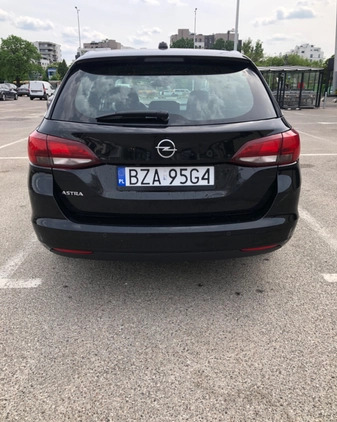 Opel Astra cena 47000 przebieg: 144308, rok produkcji 2019 z Warszawa małe 92